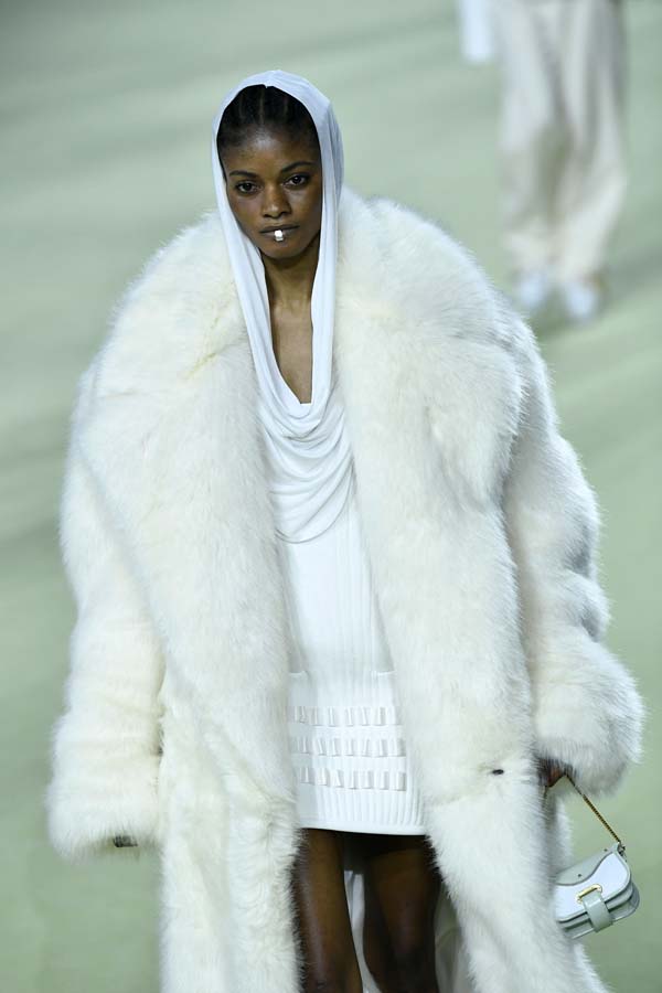 Balmain Sonbahar/Kış 2022 koleksiyonu