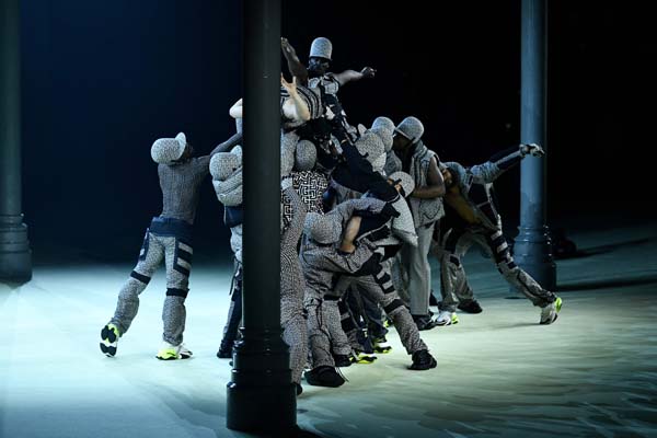 Balmain Sonbahar/Kış 2022 koleksiyonu