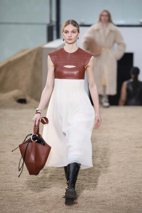 Chloe Sonbahar-kış 2022-2023 koleksiyonu