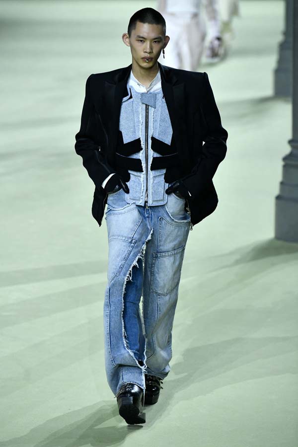 Balmain Sonbahar/Kış 2022 koleksiyonu