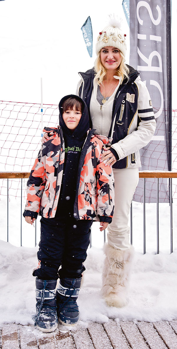 Kartalkaya'nın zirvesinde renkli ve eğlenceli etkinlik