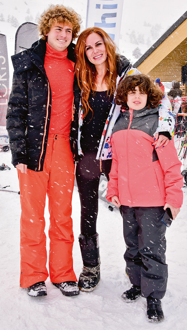 Kartalkaya'nın zirvesinde renkli ve eğlenceli etkinlik