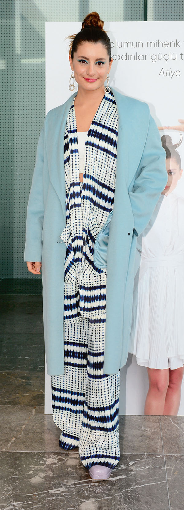 Kadınlar omuz omuza