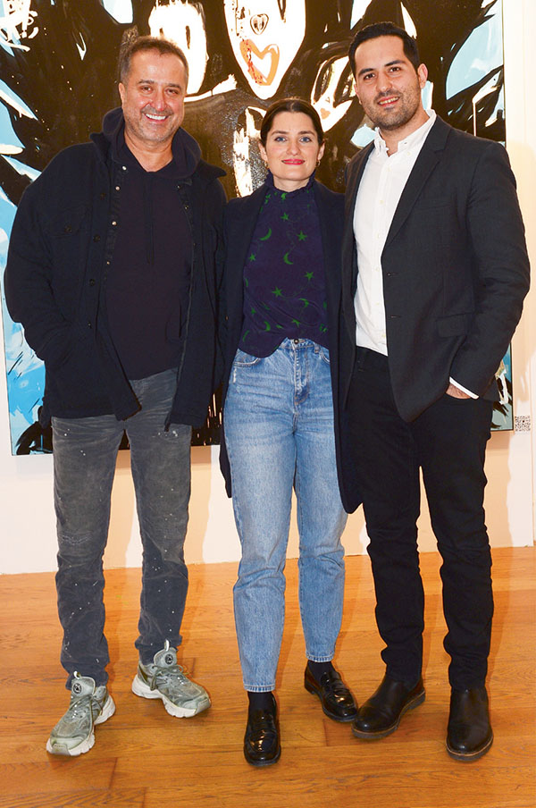 Yeni eserlerini sanatseverlerle buluşturdu