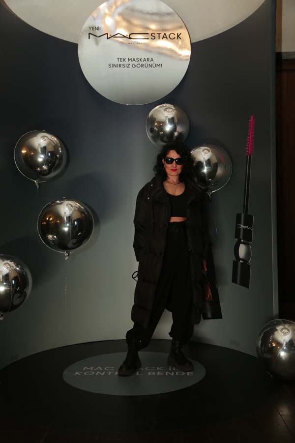 Davette bir araya geldiler