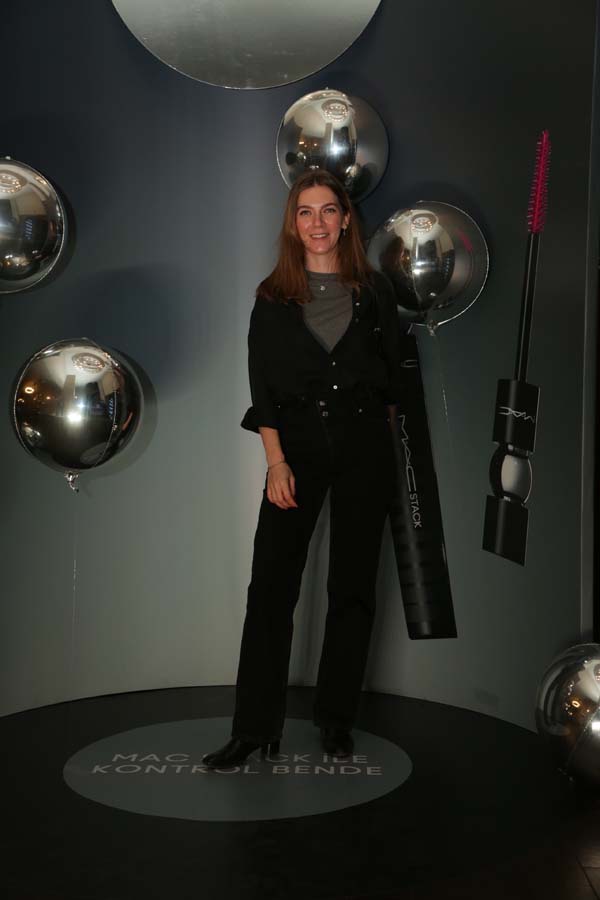 Davette bir araya geldiler