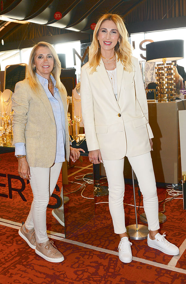 Geleneksel pazar yeniden kuruldu