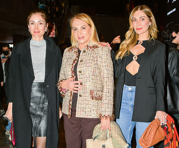 Monica Bellucci İstanbul'da izleyici karşısında çıktı