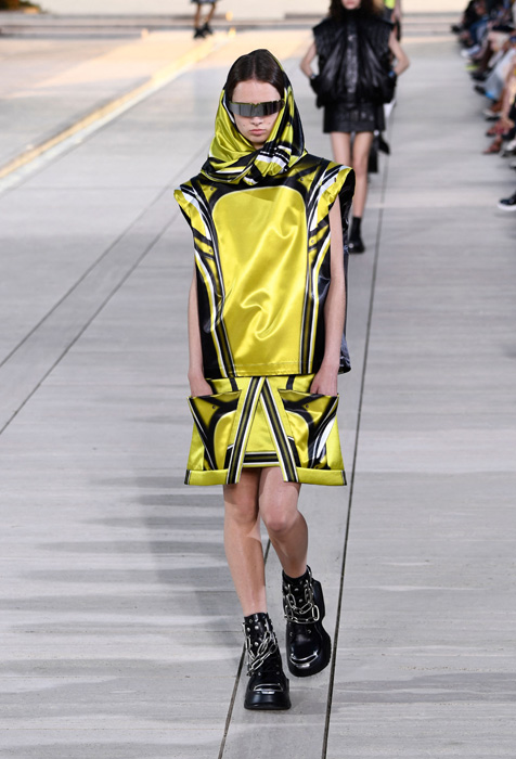 Louis Vuitton Cruise 2023