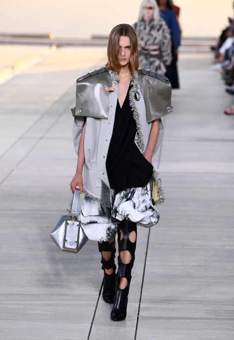 Louis Vuitton Cruise 2023