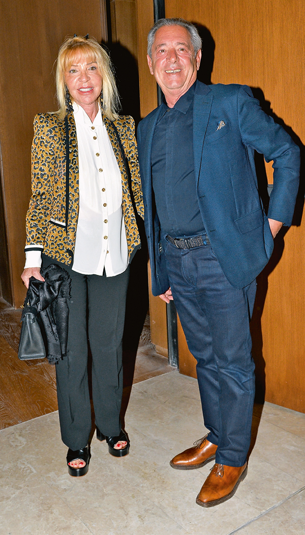 Genç sanatçılardan muhteşem performans