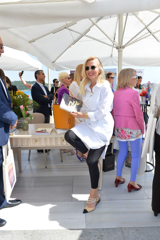 Boğaz’ın kıyısındaki kitap lansmanı cemiyeti buluşturdu