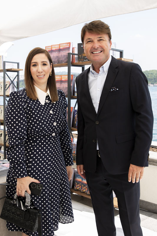 Boğaz’ın kıyısındaki kitap lansmanı cemiyeti buluşturdu