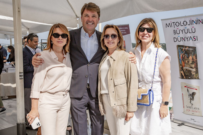 Boğaz’ın kıyısındaki kitap lansmanı cemiyeti buluşturdu