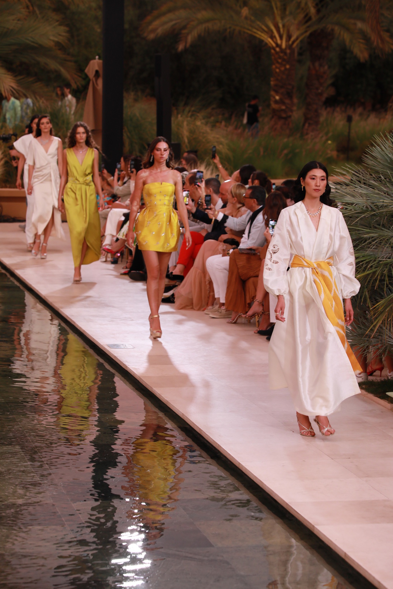 Zeynep Erdoğan yeni koleksiyonuyla Marakeş'i büyüledi