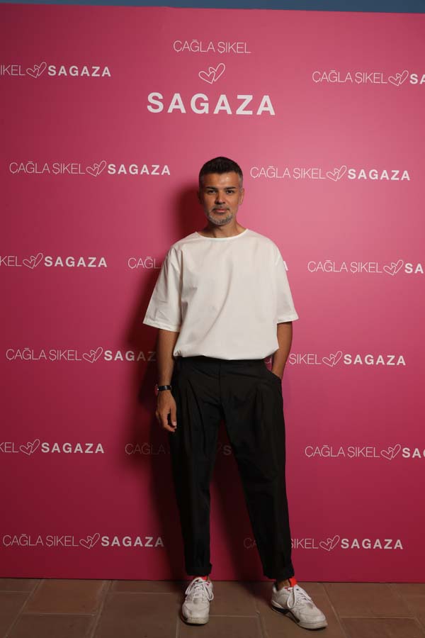 Çağla Şıkel x SAGAZA İlkbahar/Yaz 2022 koleksiyonu tanıtıldı