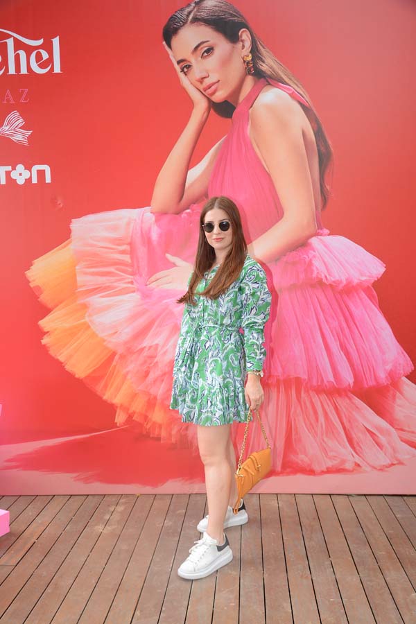 Rachel Araz x Koton Koleksiyonu’na yoğun ilgi