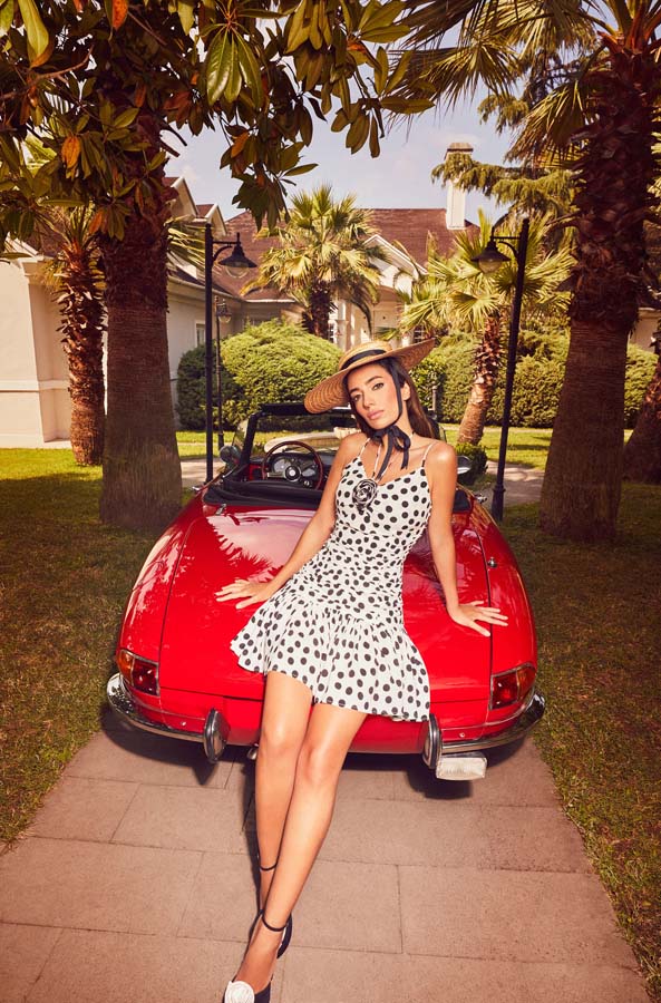 Rachel Araz x Koton Koleksiyonu’na yoğun ilgi