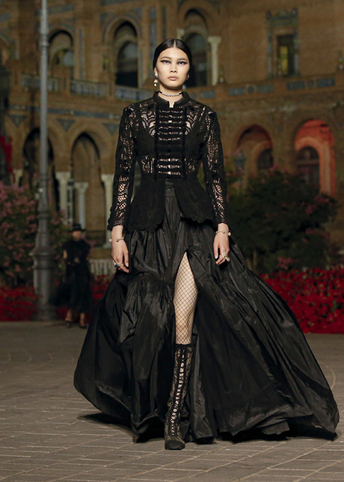 Dior Cruise 2023 koleksiyonu