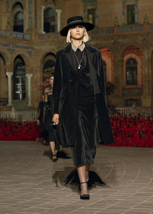 Dior Cruise 2023 koleksiyonu