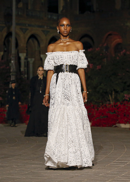 Dior Cruise 2023 koleksiyonu