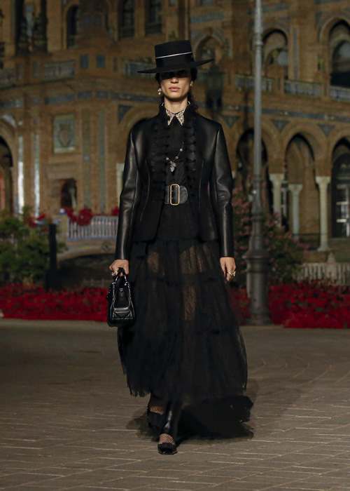 Dior Cruise 2023 koleksiyonu
