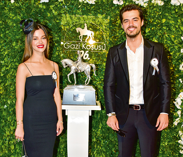 Gazi Koşusu'nda nefes kesen mücadele