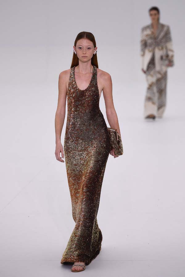 Fendi 2023 Sonbahar/Kış Haute-Couture defilesi