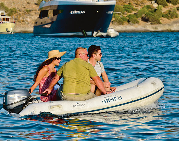 Bodrum koylarına demir attılar