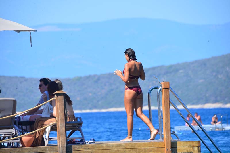 Tuvana Türkay ve İzzet Antebi'nin Bodrum tatili