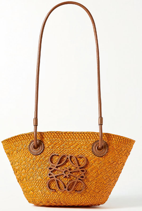 Stil sahibi isimlere sorduk yaz gardıroplarının demirbaşları neler?