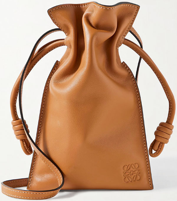 Stil sahibi isimlere sorduk yaz gardıroplarının demirbaşları neler?