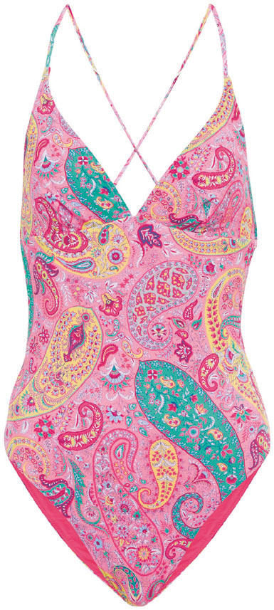 Tatilinize şık parçalar eşlik etsin