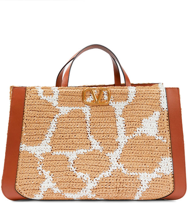 Tatilinize şık parçalar eşlik etsin