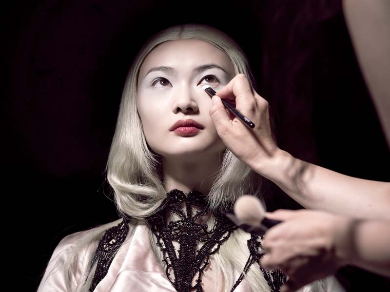 2023 Pirelli Takvimi'nin kamera arkası görüntüleri