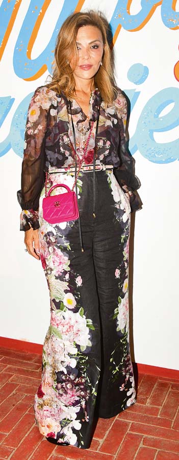 Bodrum'da renkli davet