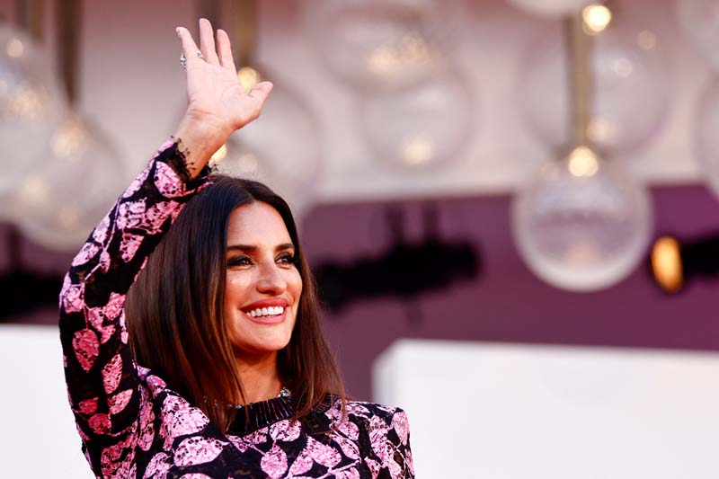 Chanel imzalı kıyafeti çok beğenildi