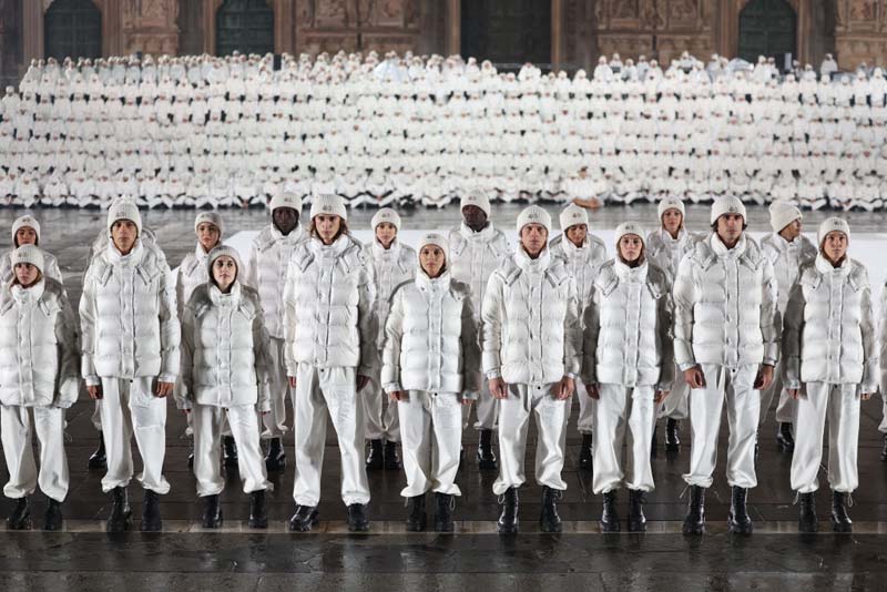 Moncler'den 70. yılına özel görsel şov