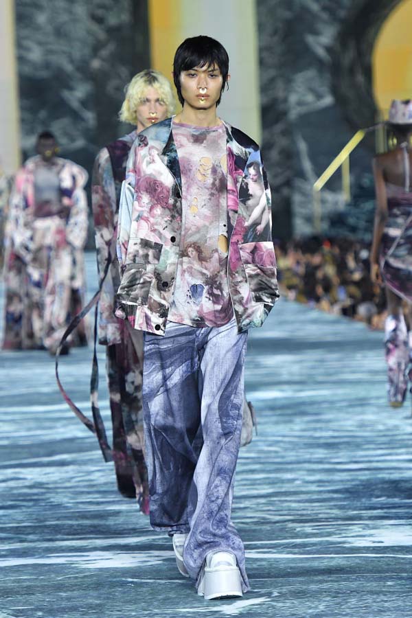 Balmain İlkbahar/Yaz 2023 koleksiyonu