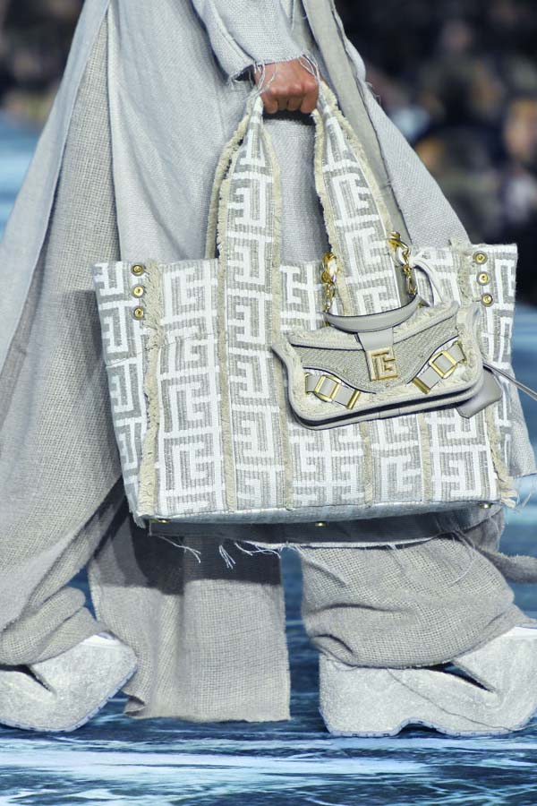 Balmain İlkbahar/Yaz 2023 koleksiyonu