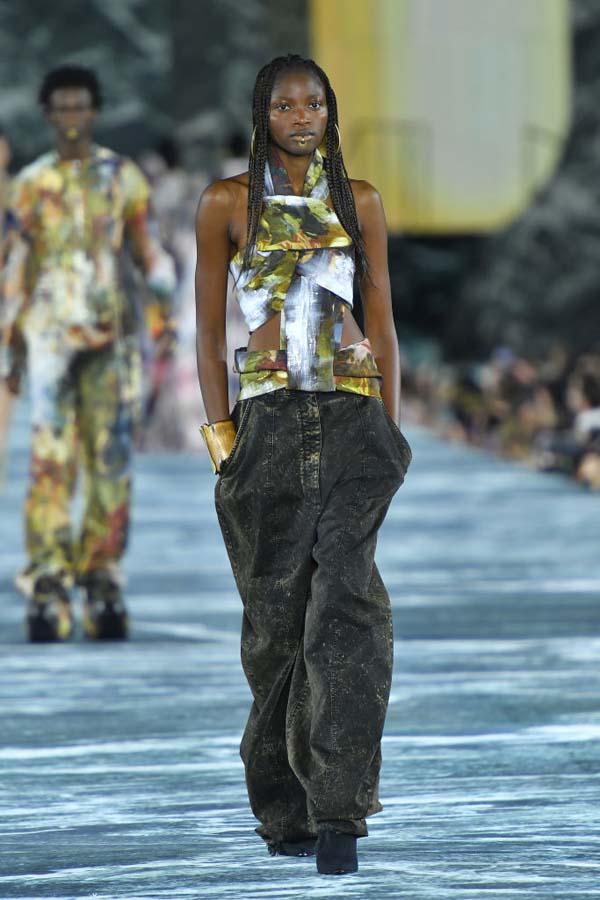 Balmain İlkbahar/Yaz 2023 koleksiyonu