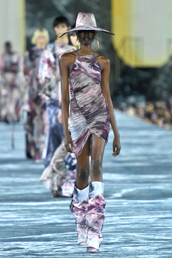Balmain İlkbahar/Yaz 2023 koleksiyonu