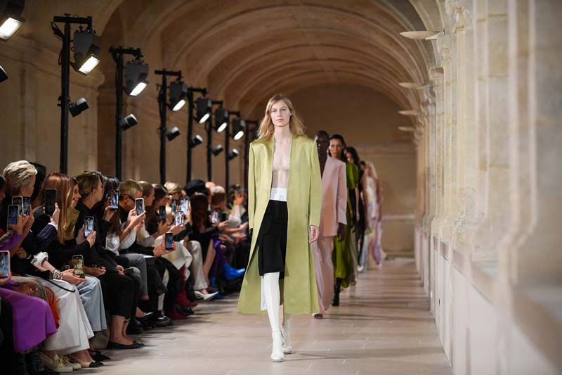 Victoria Beckham İlkbahar/Yaz 2023