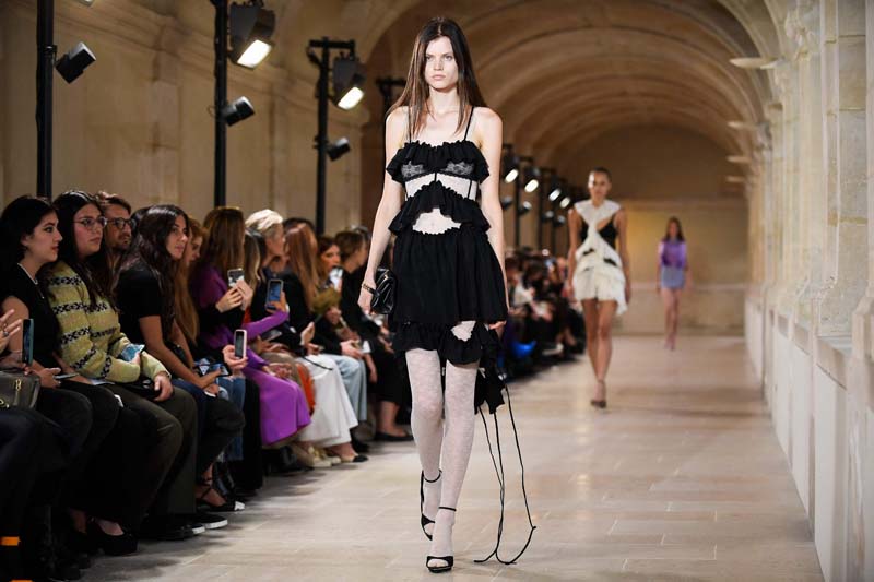 Victoria Beckham İlkbahar/Yaz 2023