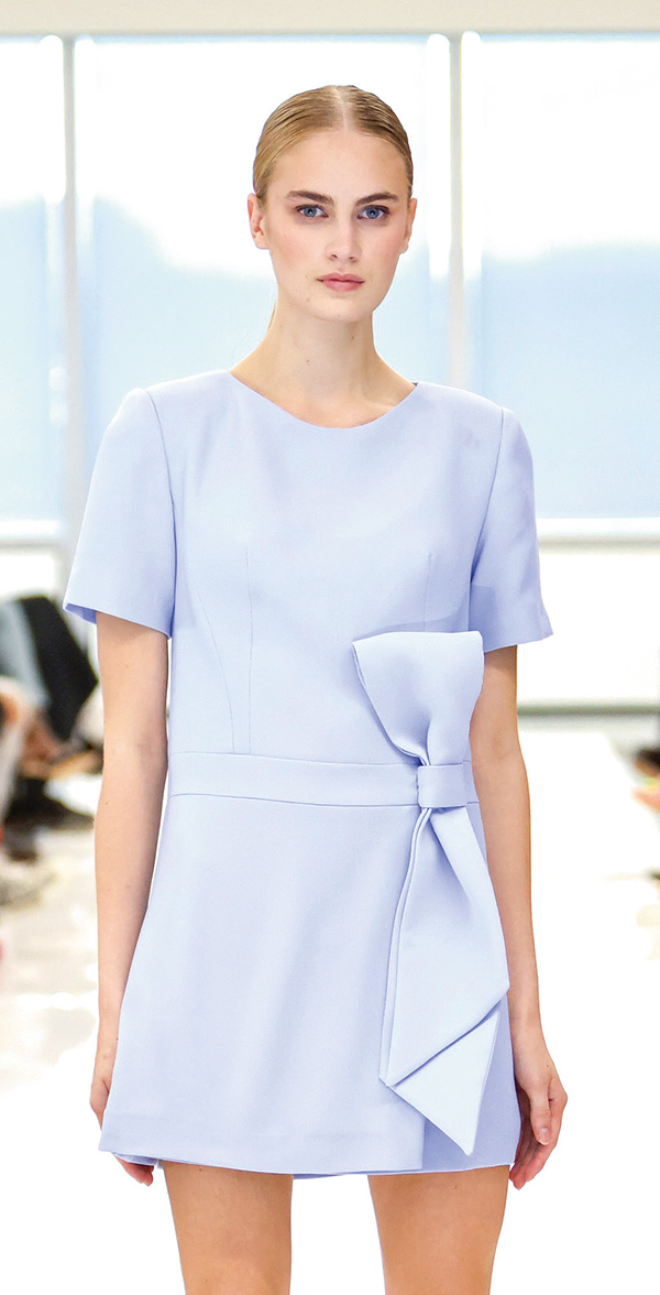 Londra'da görkemli defile