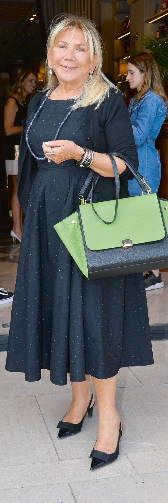 Tarih kokan yeni mağaza