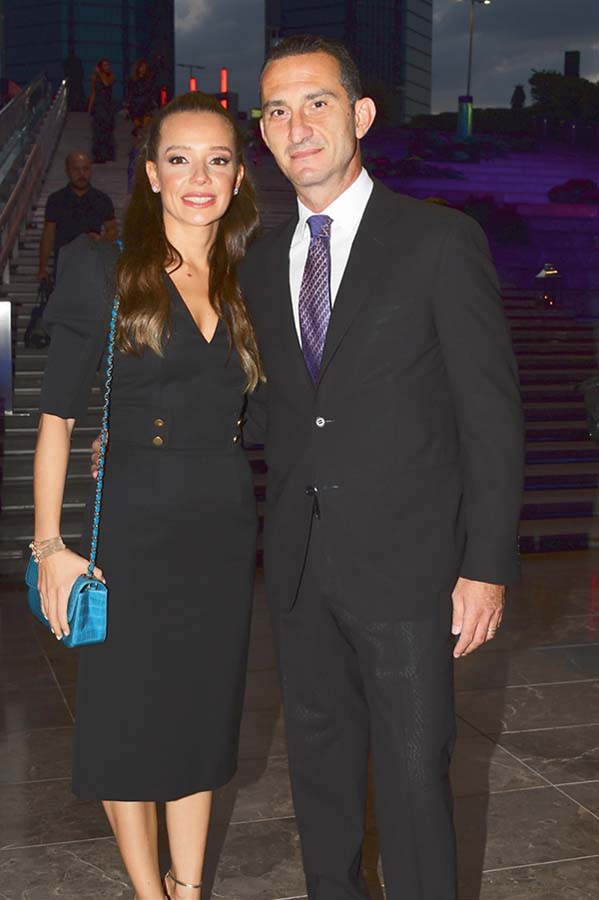 25. kuruluş yıldönümü için görkemli kutlama