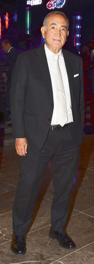 25. kuruluş yıldönümü için görkemli kutlama