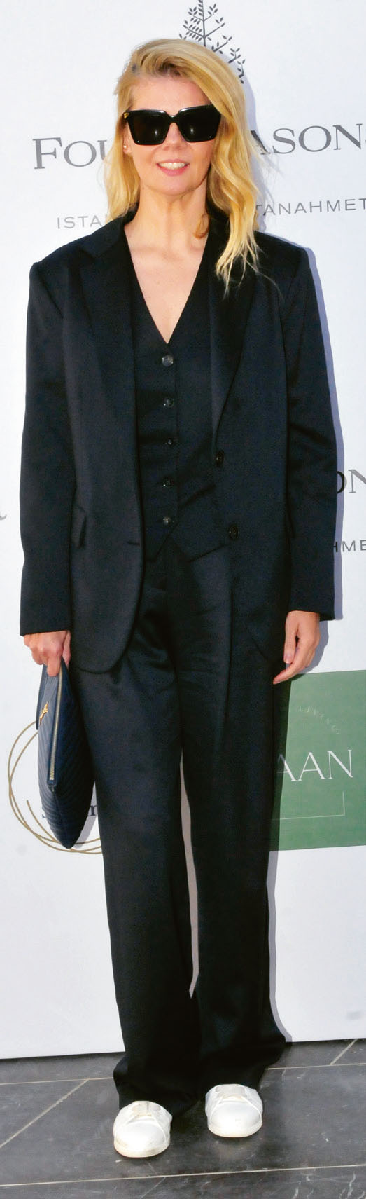 Kadın kadına sohbet