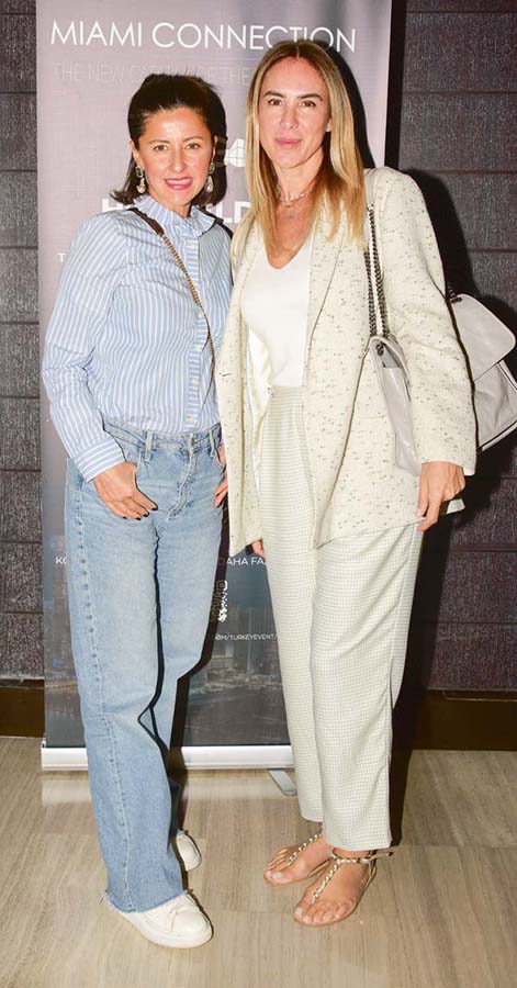 Guzman ve Bayırlı çiftinden muhteşem davet